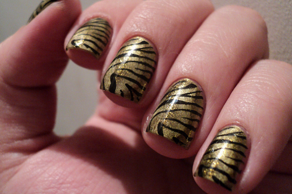 Gold Tiger Nails