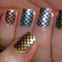 Metallic Fish Scale Nails