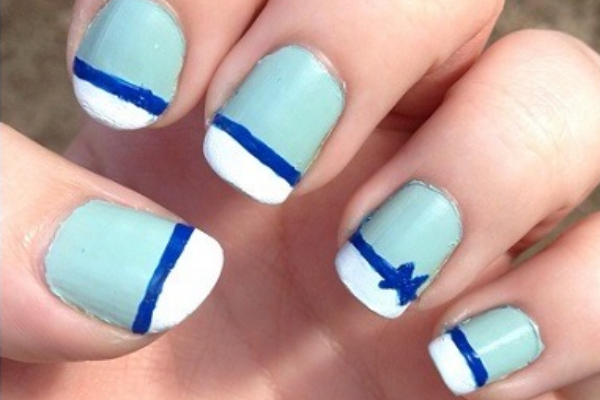 Striped Blue Bow Nails