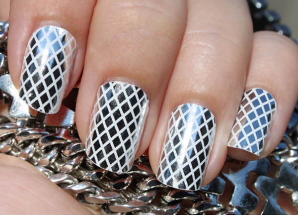 White and Silver Fishnet Nail Design