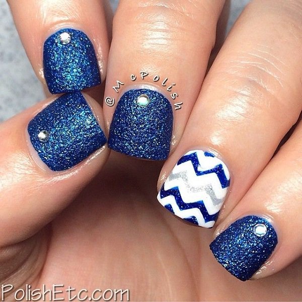 Blue Glitter Nail Design for Short Nails