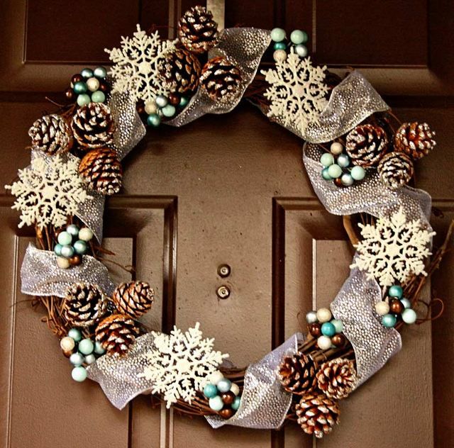 25 DIY Ideas to Have a Winter Wreath Pretty Designs