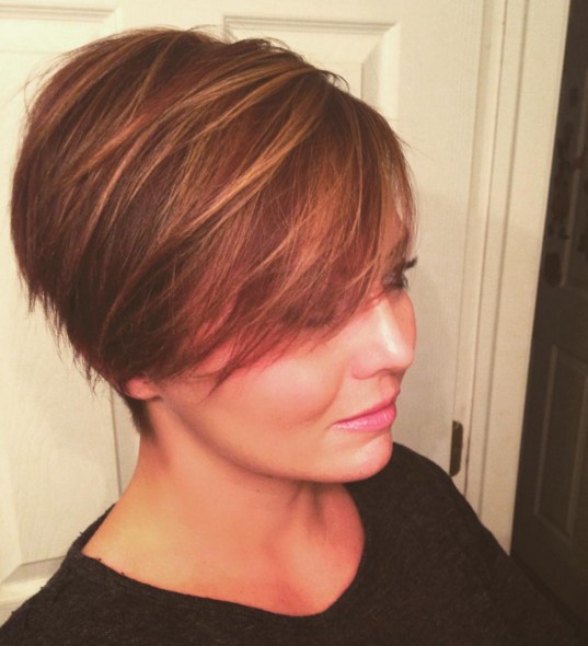 39 Short Hair Styles For Women With Round Faces PNG