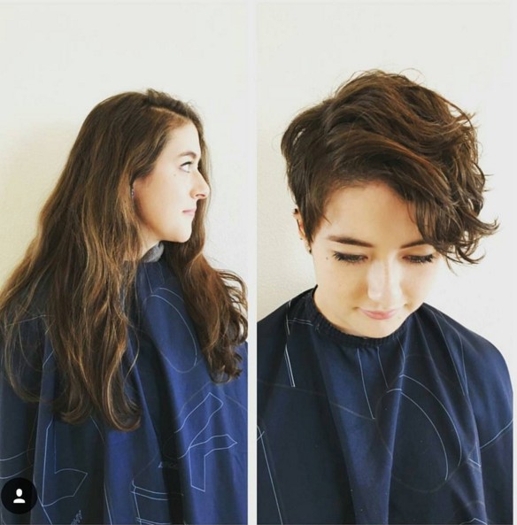 Short Wavy Hairstyle with Side Bangs