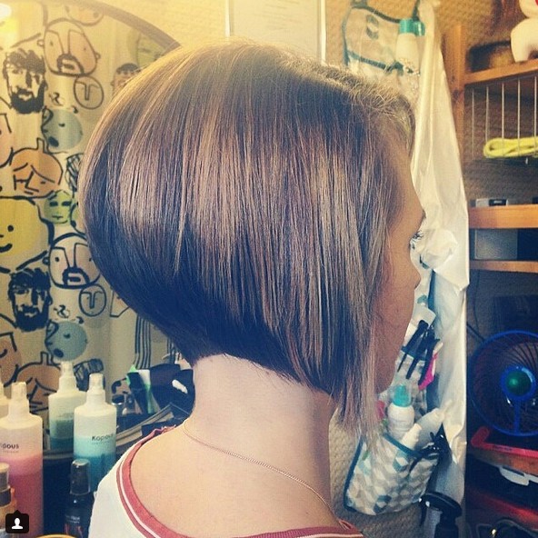 short inverted bob hairstyle 2016