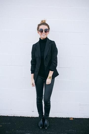All-black Winter Outfit