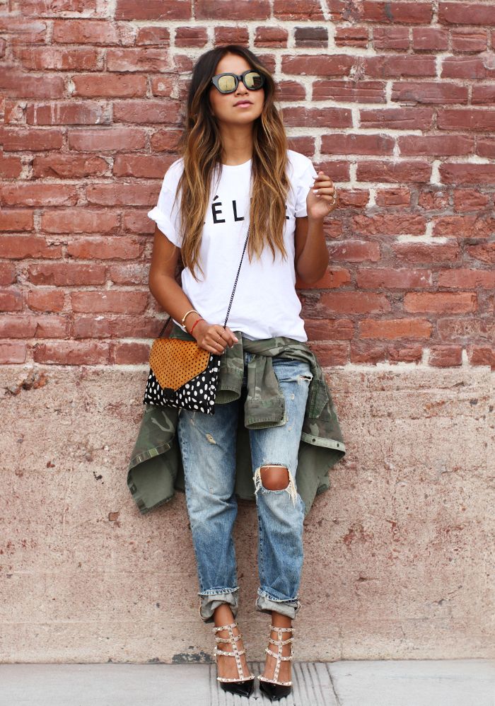 shirt and ripped jeans outfit