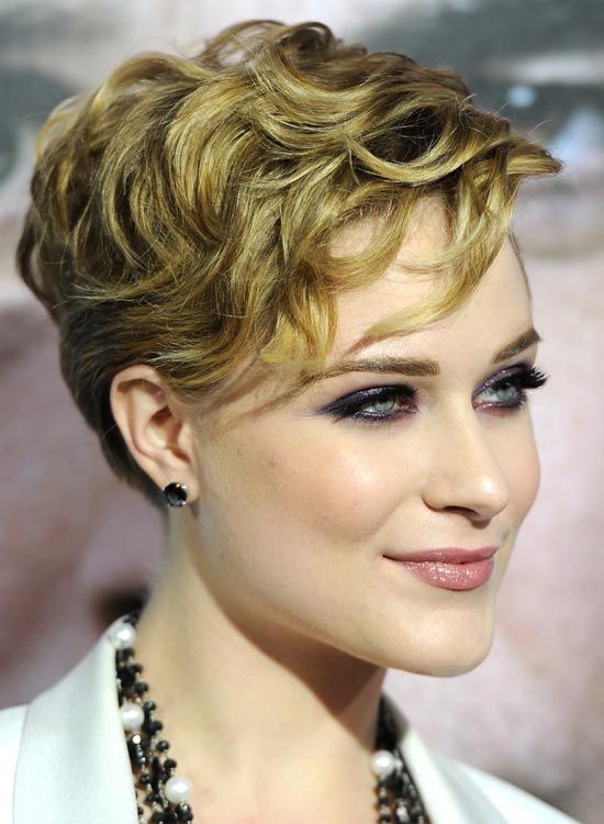 22 Glamorous Curly Pixie Hairstyles for Women - Pretty Designs