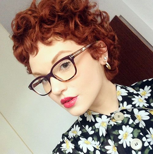 Romantic Short Curly Hairstyle