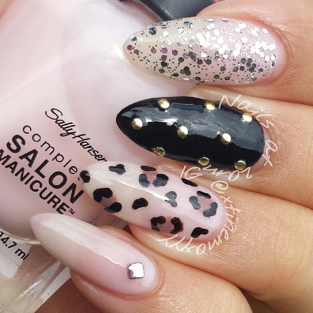 Beige Nail Design for Oval Nails