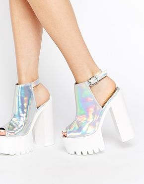 trendy platform shoes
