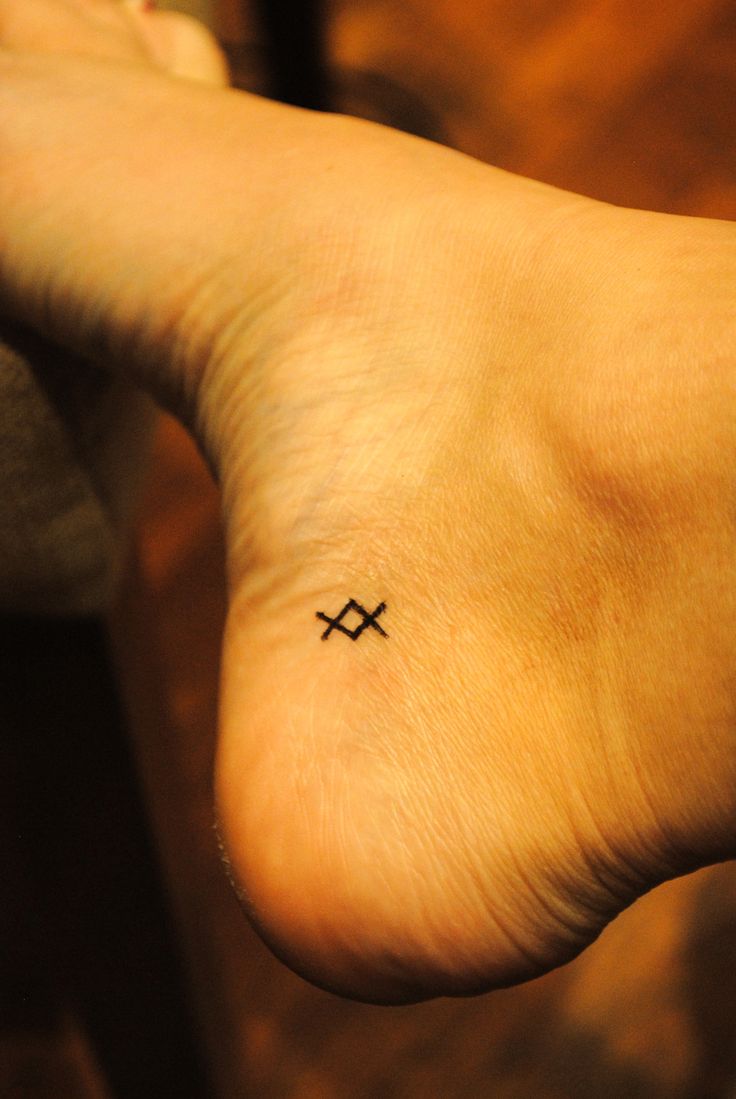 20 Cute Small Meaningful Tattoos For Women