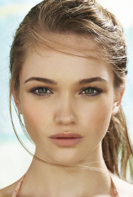 5 Tips on How to Achieve the Perfect Beach-Ready Makeup