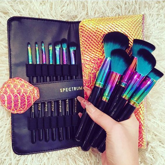 7 Tips For Cleaning Your Makeup Brushes 7 Tips For Cleaning Your Makeup Brushes