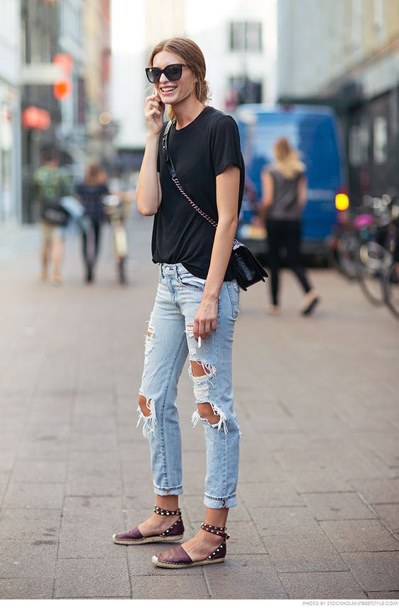 Black Top and Ripped Jeans via