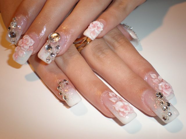 Floral Nails via