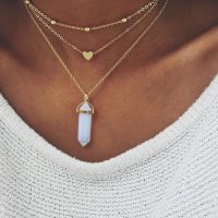 How to Choose the Right Jewelry For Any Outfit