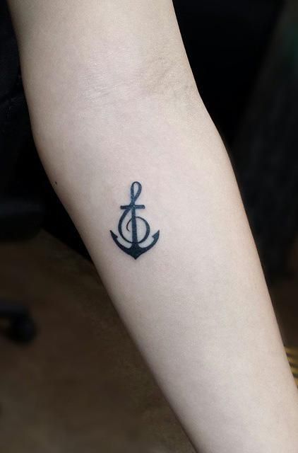 15 Anchor Tattoos That Aren't Cliche