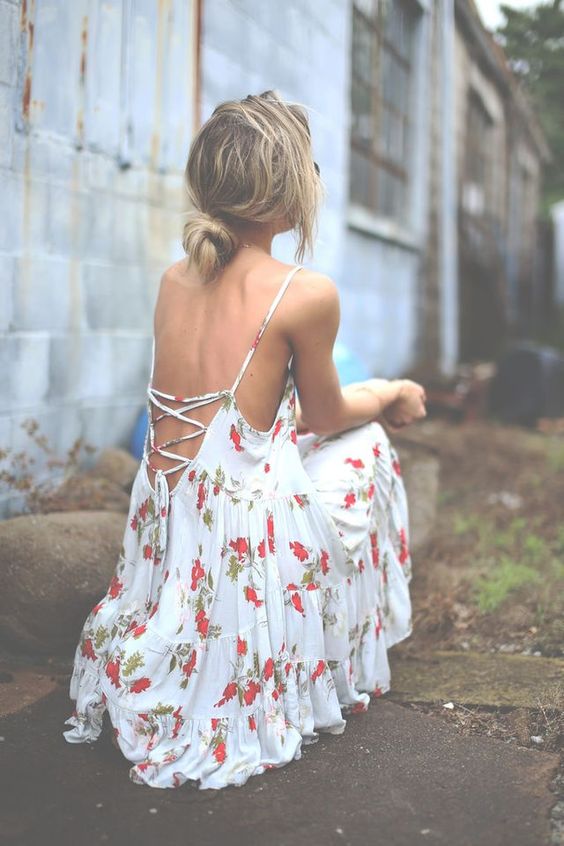 Backless Dress with Flower Patterns via