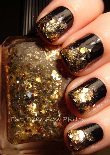 Black Nails with Glitter via