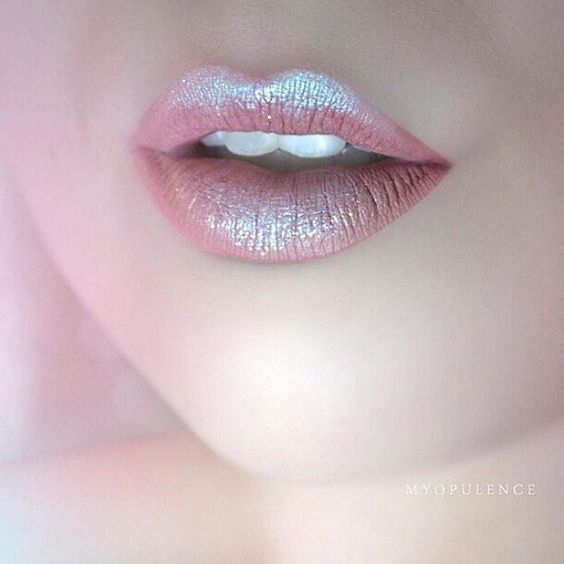 How To Apply a Fairy Makeup Look How To Apply a Fairy Makeup Look