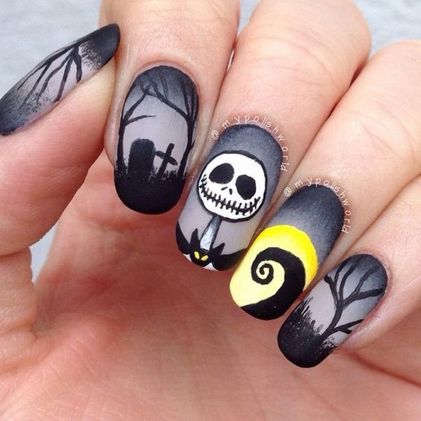grave-and-skull-halloween-nails via