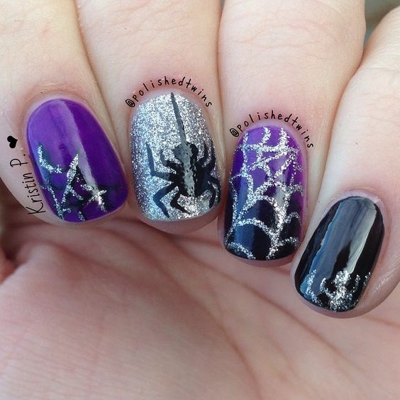 spider-halloween-nails via