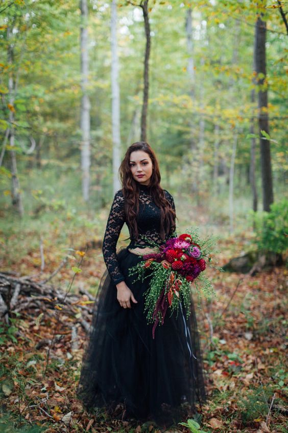 34 Times Someone Rocked A Halloween Wedding Theme Pretty Designs