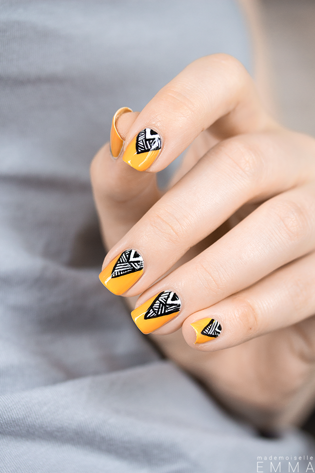 mustard-nails-and-triangle-patterns via
