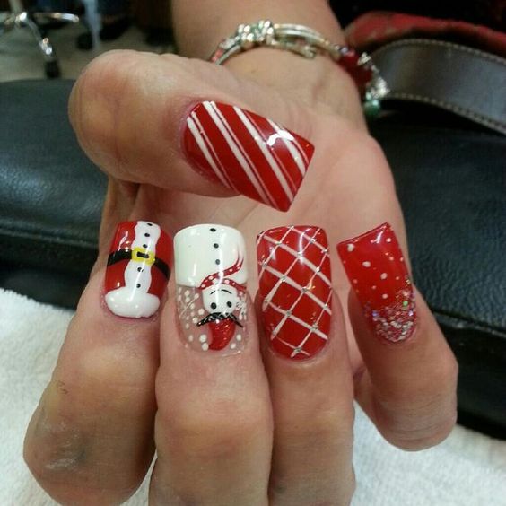 red-and-white-snowman-nails via