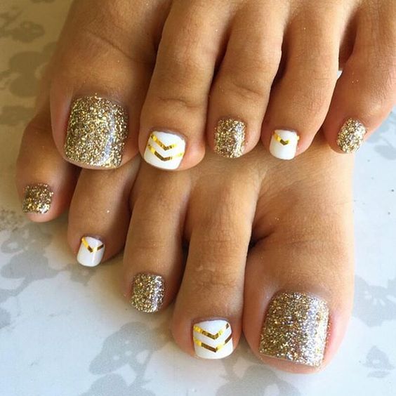 20 Adorable Easy Toe Nail Designs 2022 - Simple Toenail Art Designs