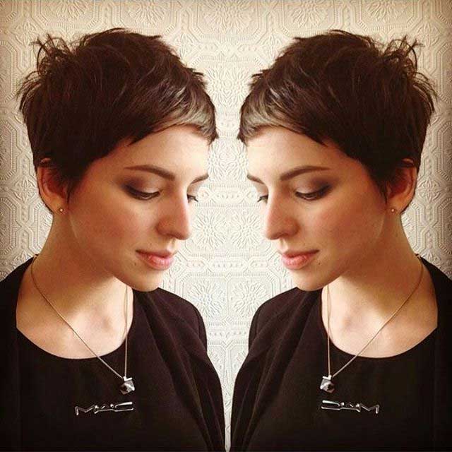 20 Chic Short Pixie Haircut Ideas 