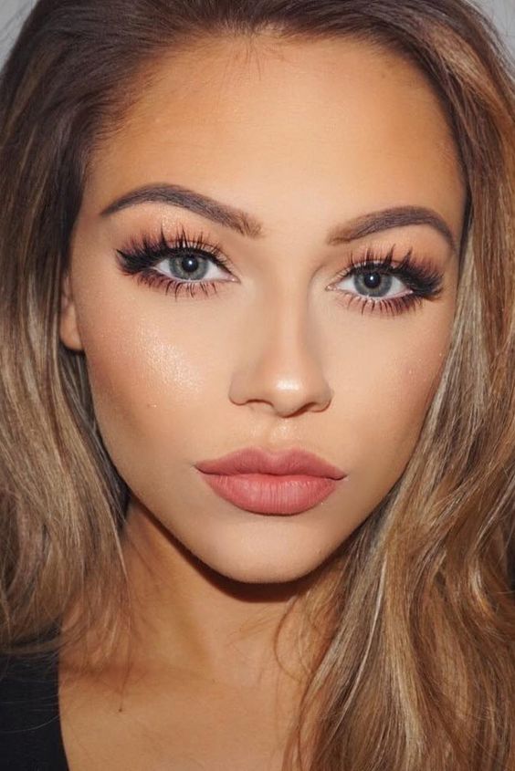 10 Stunning Natural Makeup Looks 10 Stunning Natural Makeup Looks