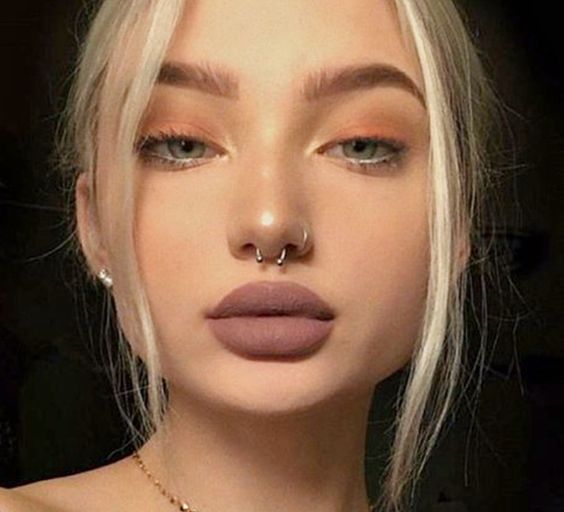 How to Pull Off a Septum Piercing - Pretty Designs