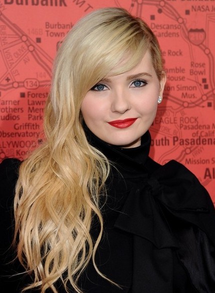 Abigail Breslin Long Curly with Bangs for Summer