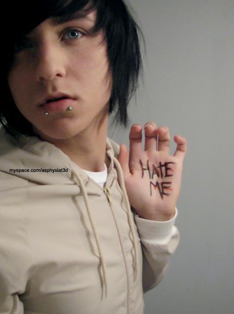 Alex Evans Emo Hairstyle for Guys.