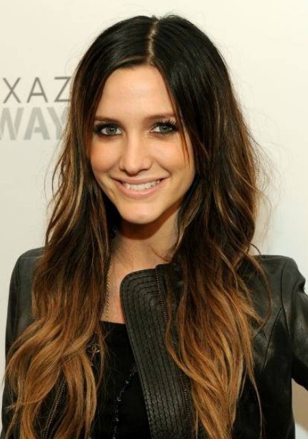 Dark Brunette Hair With Blonde Highlights - Long Hairstyle for Oval Face Shape