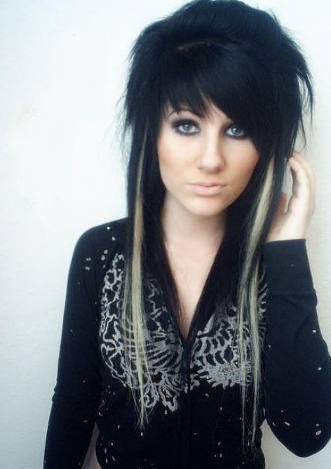 Long Black Emo Hairstyles for Girls