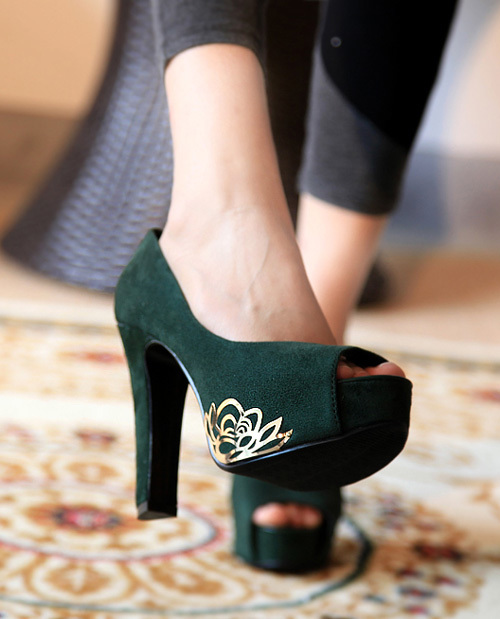 Trendy Fish Head Style High Heels