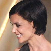 Katie Holmes: Black Inverted Bob