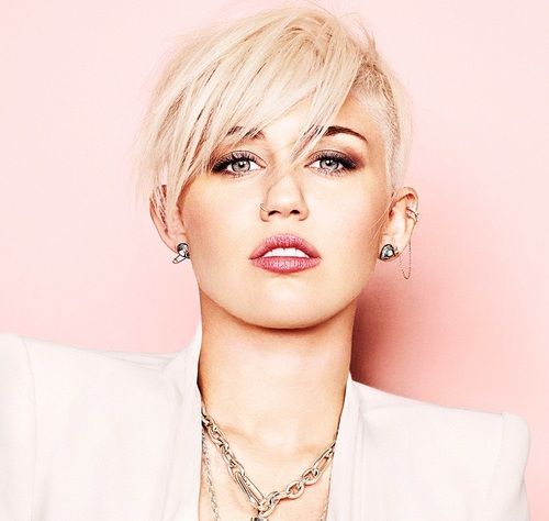 Miley Cyrus Blond Hairstyle