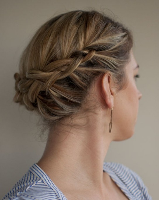 10 Updo Hairstyles for Short Hair - Easy Updos for Women 