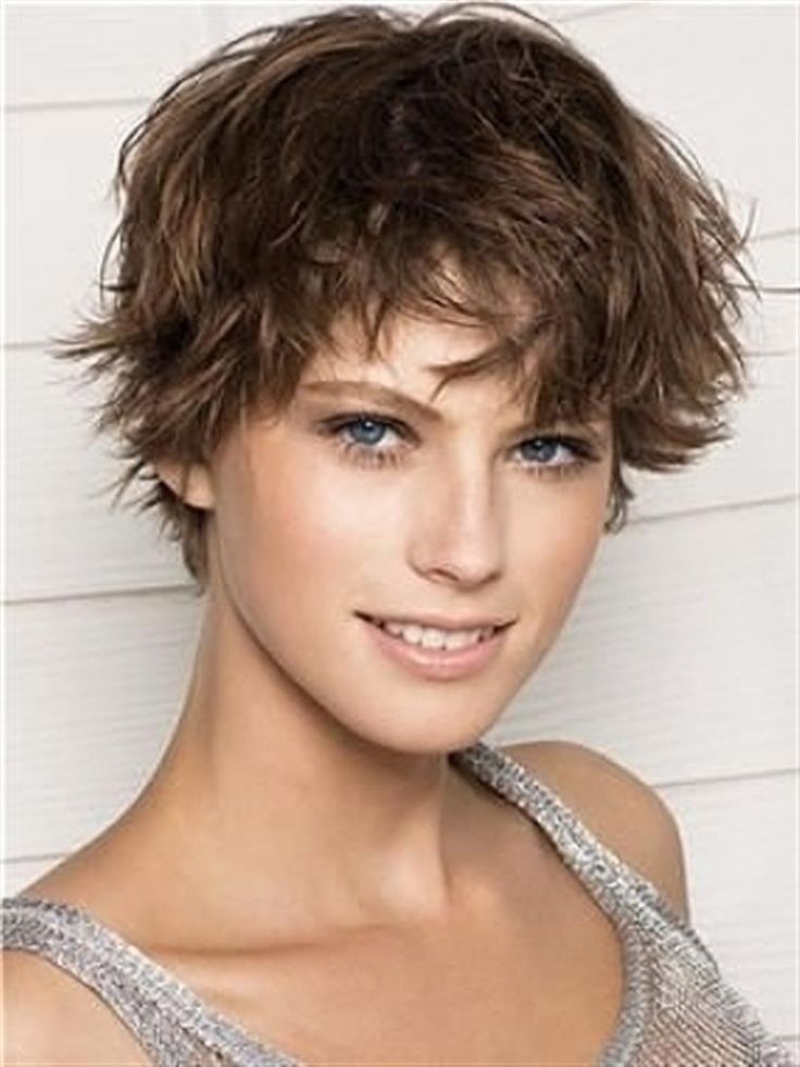 Brown Short Wavy Hairstyle