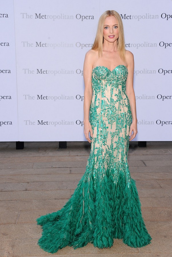 Heather Graham: Beaded Nude and Green Strapless Gown by Naeem Khan