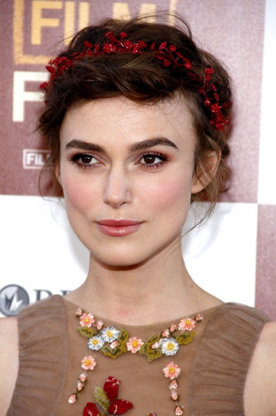 Keira Knightley Hair - Up-do Hairstyle With Headband