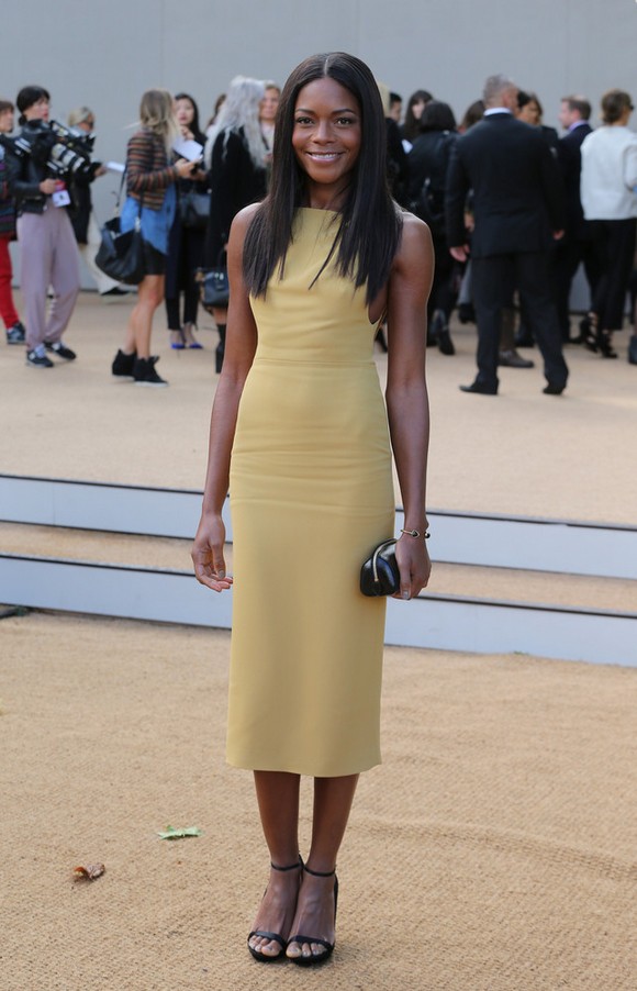 Naomie Harris: Form-fitting Day Dress by Burberry Prorsum