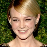 Carey Mulligan Short Haircut: Blond Sleek Blond Pixie Hair with Long Side Bangs