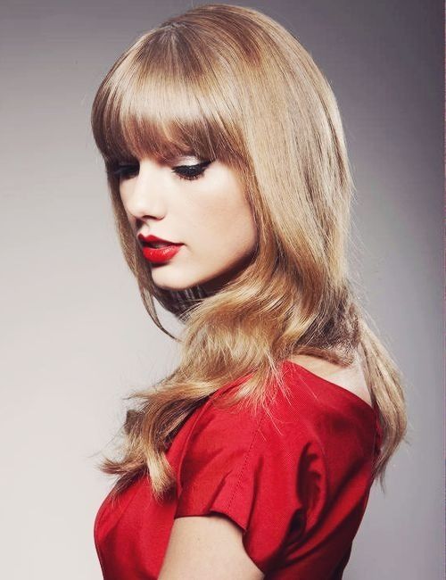 Taylor Swift Hair - Long Wavy Hair With Bangs
