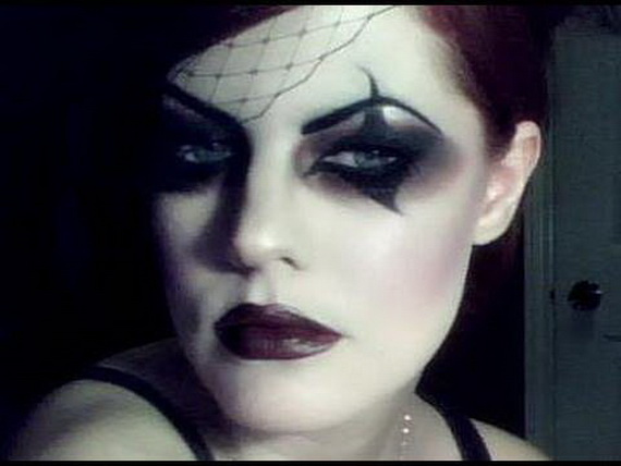 gothic makeup using dark colors