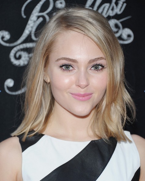 2014 Anna Sophia Robb Medium Hairstyles